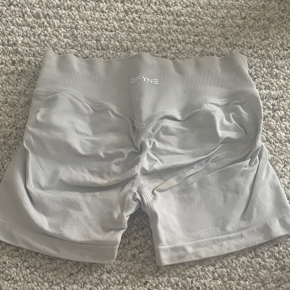 DFYNE Women's Impact Shorts Lunar Rock 4.5